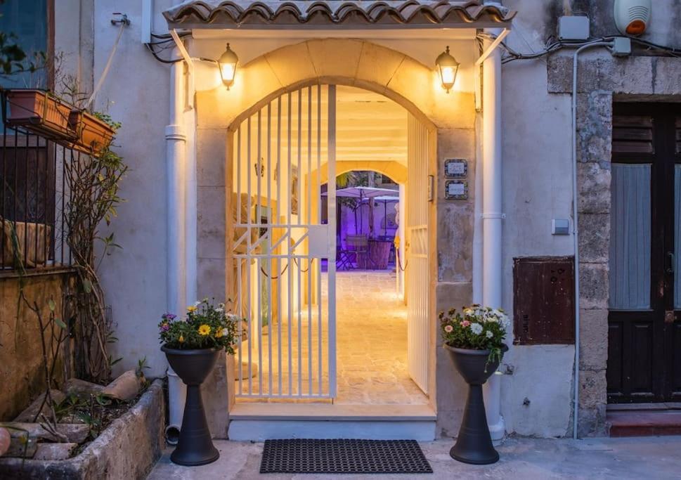 Casuzza Apartment Syracuse ภายนอก รูปภาพ